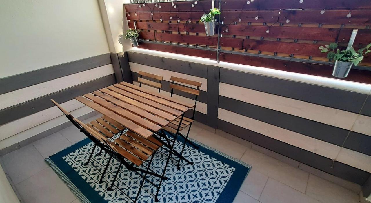 Appartement Avec Terrasse Toulon Exterior photo